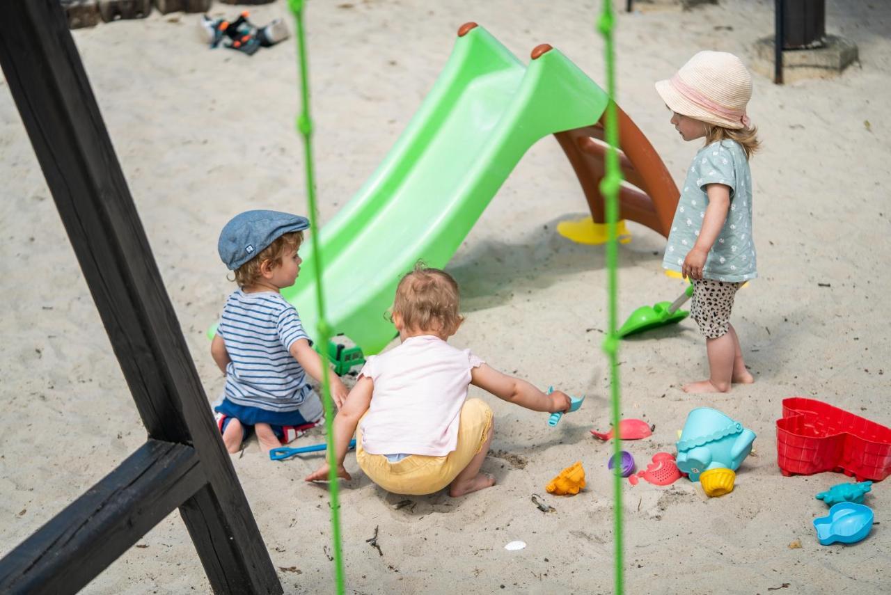 Pod Debami Domki ,Pokoje,Nauka Jazdy Konnej Sarbsk Obok Leby Buitenkant foto