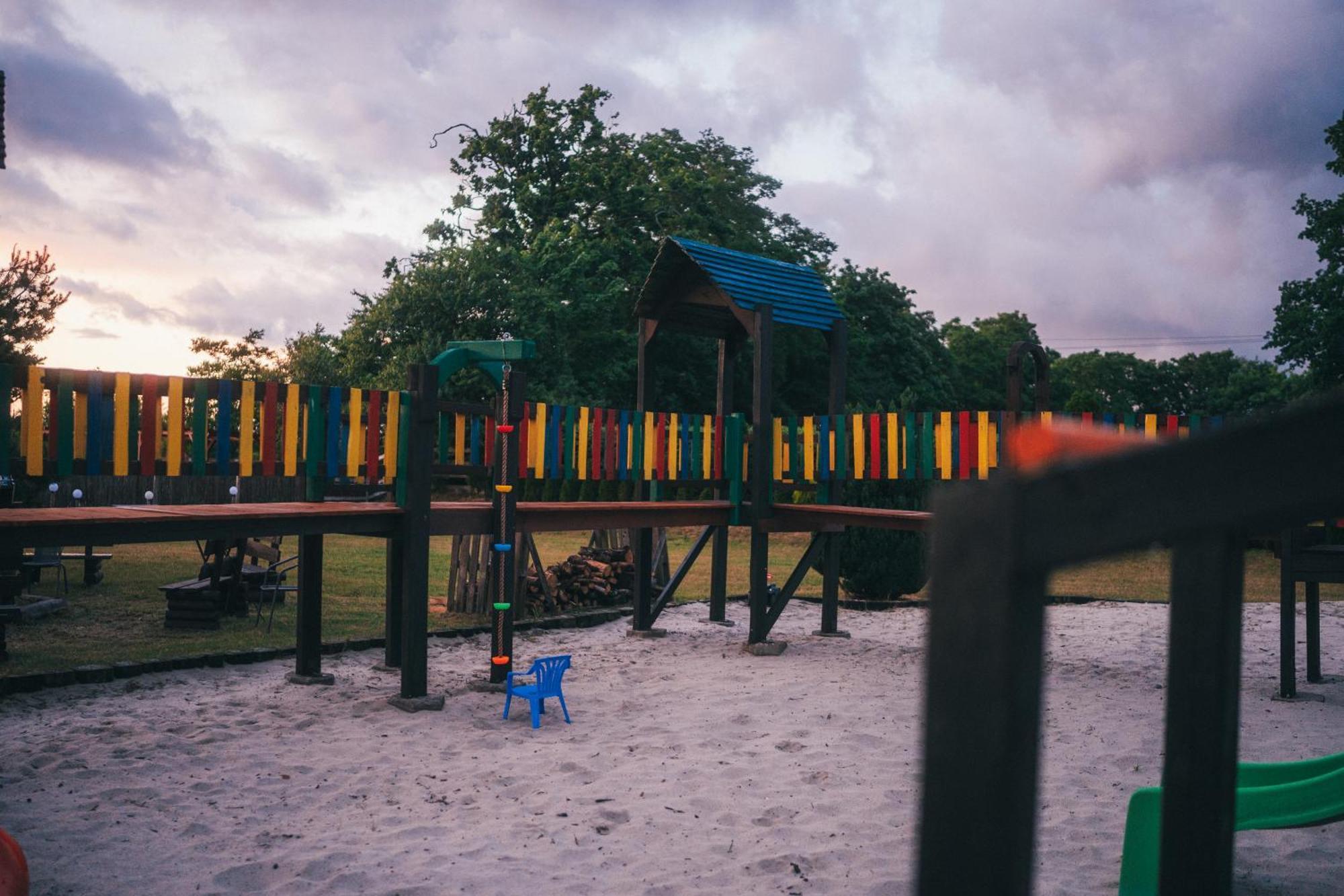 Pod Debami Domki ,Pokoje,Nauka Jazdy Konnej Sarbsk Obok Leby Buitenkant foto